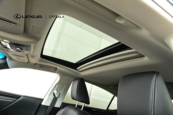Lexus ES300h 8 of 24