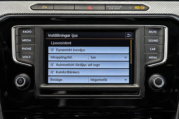 Volkswagen Passat 25 of 25