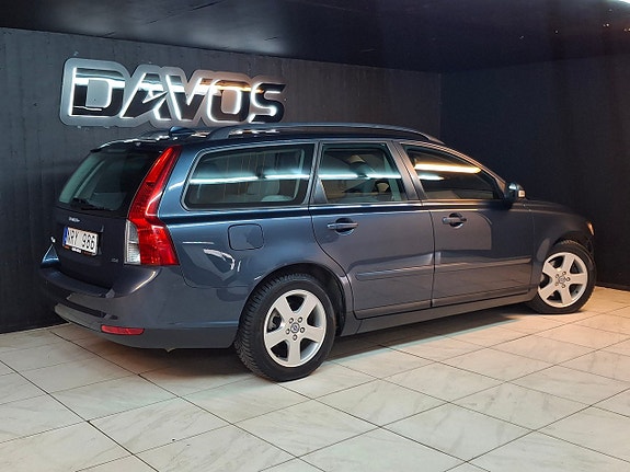 Volvo V50 4 of 8