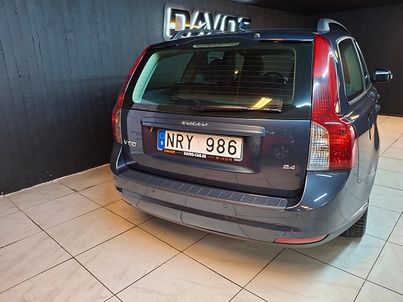 Volvo V50 8 of 8
