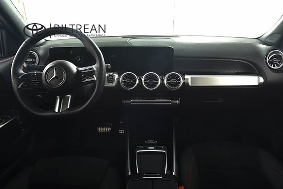 Mercedes-Benz GLB200 10 of 24