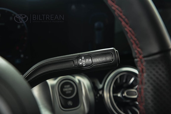 Mercedes-Benz GLB200 21 of 24