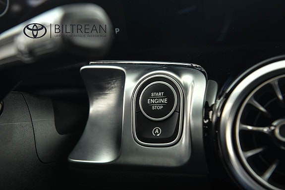 Mercedes-Benz GLB200 17 of 24