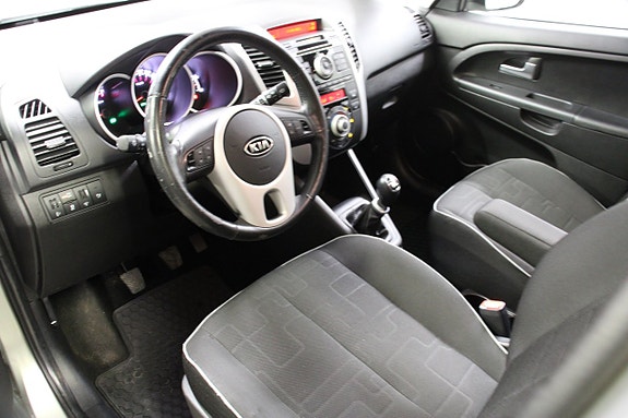 Kia Venga 5 of 14