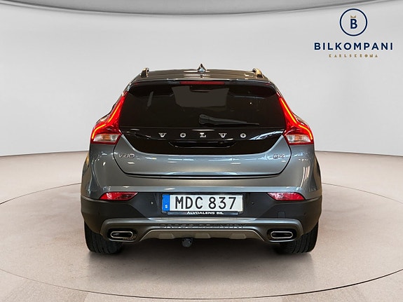 Volvo V40 Cross Country 4 of 17