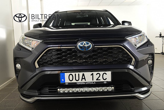 Toyota RAV4 Plug-in Hybrid 4 of 22