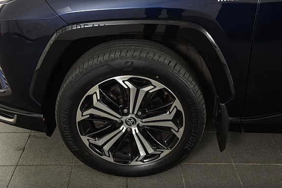 Toyota RAV4 Plug-in Hybrid 22 of 22