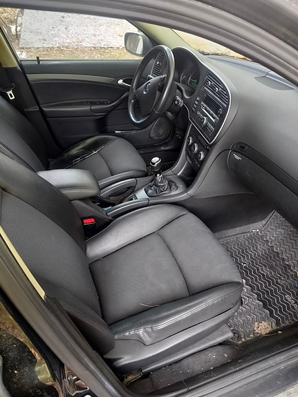 Saab 9-3 3 of 4