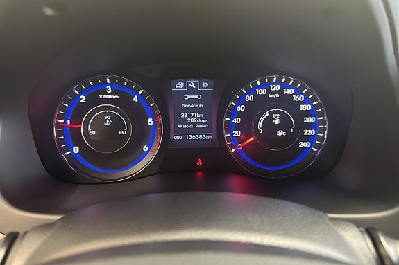 Hyundai i40 11 of 19
