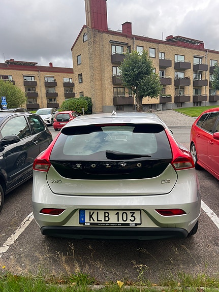 Volvo V40 5 of 9