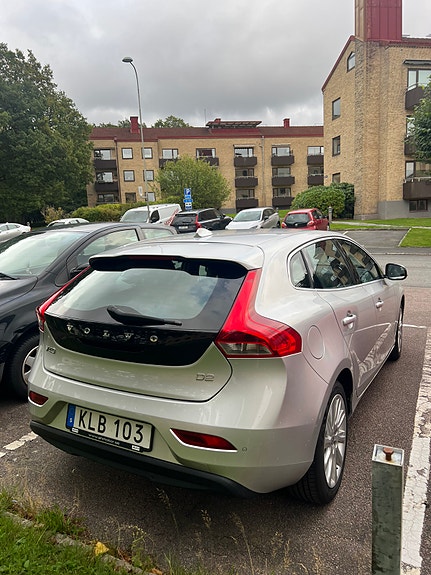 Volvo V40 6 of 9