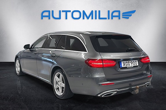 Mercedes-Benz E220 11 of 16