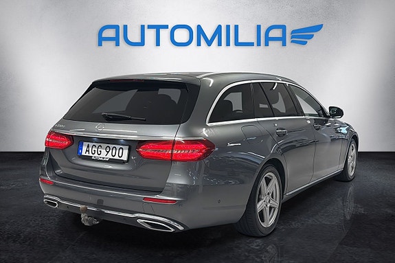 Mercedes-Benz E220 14 of 16