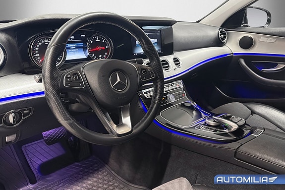 Mercedes-Benz E220 6 of 16