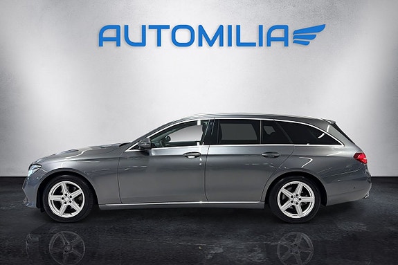 Mercedes-Benz E220 3 of 16