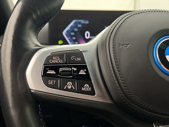 BMW i4 22 of 30