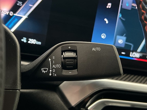 BMW i4 26 of 30