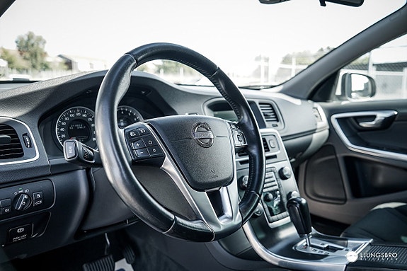 Volvo V60 4 of 7