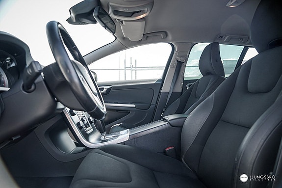 Volvo V60 3 of 7