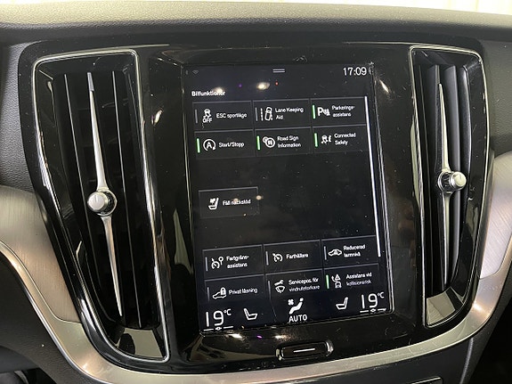 Volvo V60 16 of 21