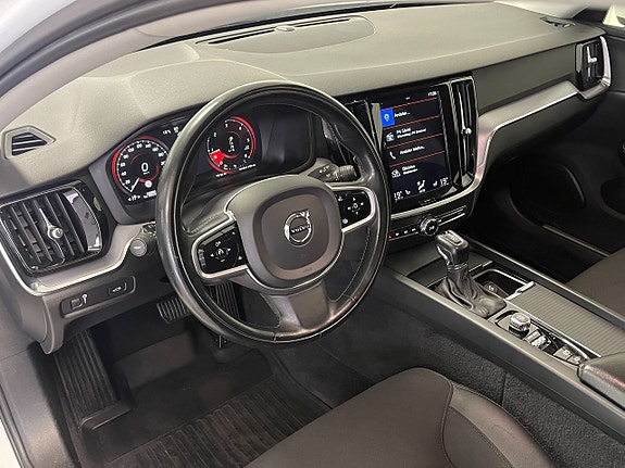 Volvo V60 8 of 21