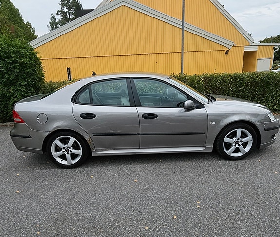 Saab 9-3 5 of 11