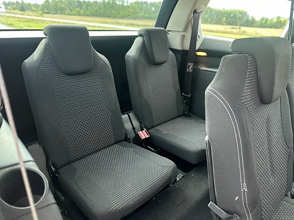 Citroen Grand C4 Picasso 6 of 7