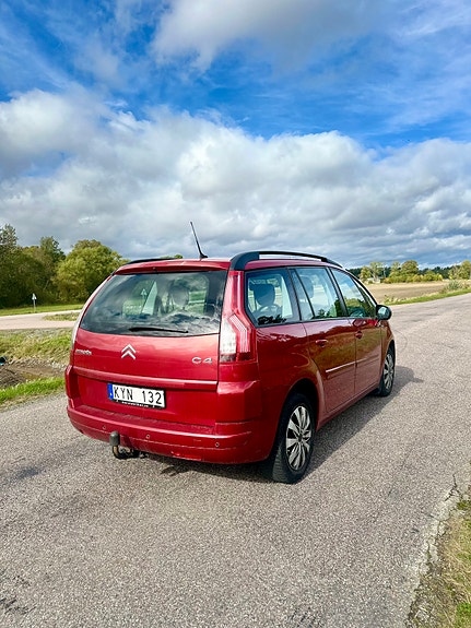 Citroen Grand C4 Picasso 2 of 7