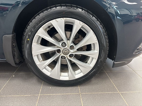 Opel Astra 12 of 12