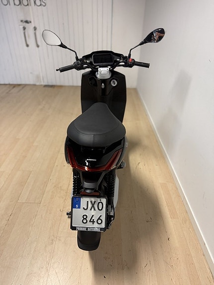 Piaggio 1 7 of 7