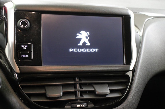 Peugeot 208 5 of 17