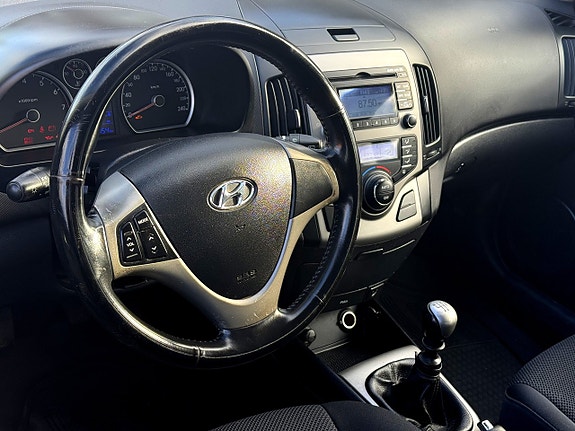 Hyundai i30 12 of 12