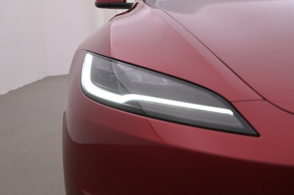 Tesla Model 3 26 of 27
