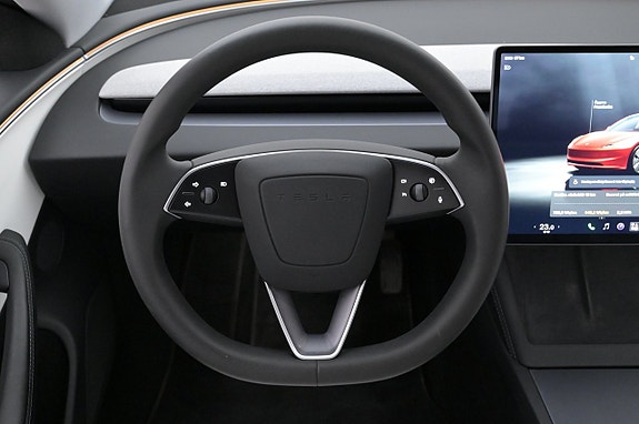 Tesla Model 3 7 of 27