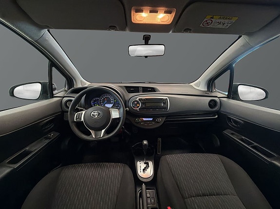 Toyota Yaris 9 of 21