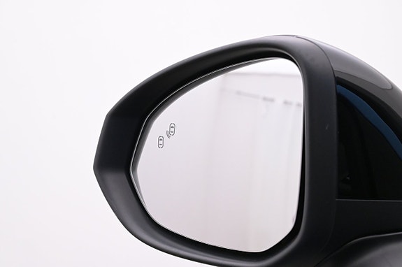 Lynk & Co 01 24 of 27