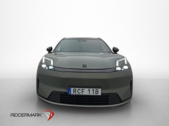 Lynk & Co 08 2 of 30