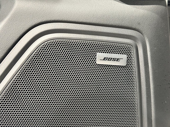 Porsche Macan GTS 15 of 29
