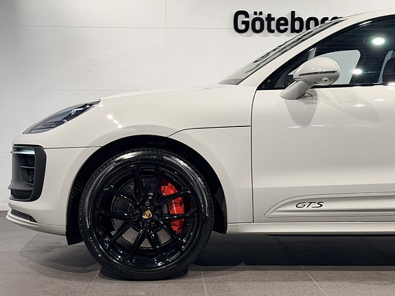 Porsche Macan GTS 9 of 29