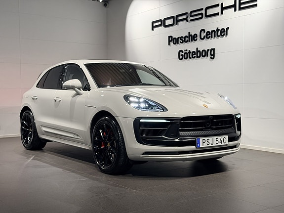 Porsche Macan GTS 2 of 29