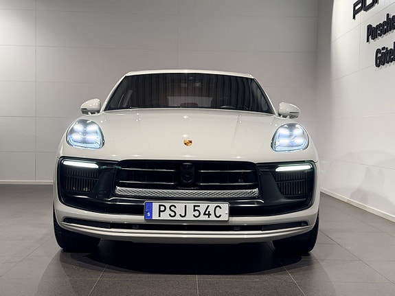 Porsche Macan GTS 3 of 29