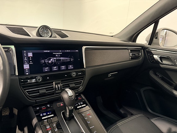 Porsche Macan GTS 23 of 29