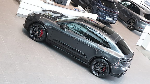 Porsche Macan GTS 6 of 10