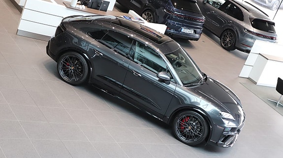 Porsche Macan GTS 5 of 10