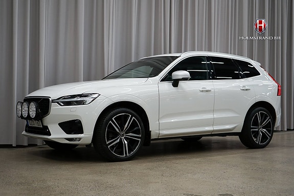 Volvo XC60 3 of 26