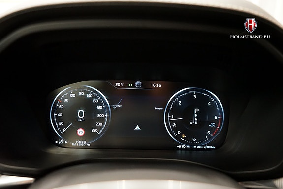 Volvo XC60 14 of 26