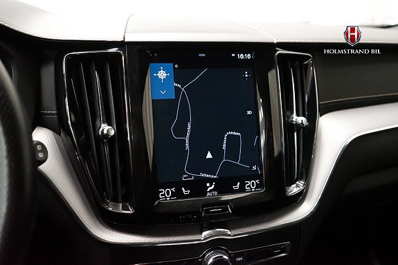 Volvo XC60 16 of 26