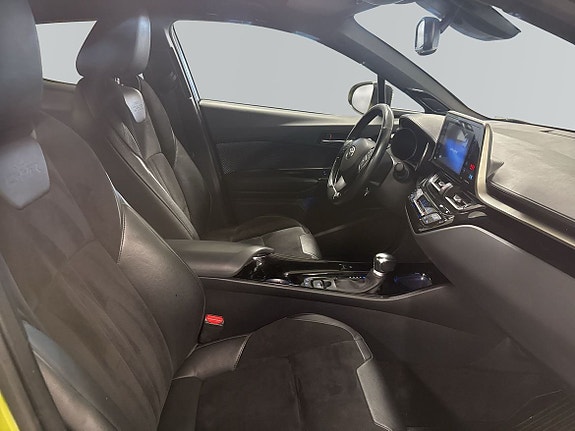 Toyota C-HR 6 of 20