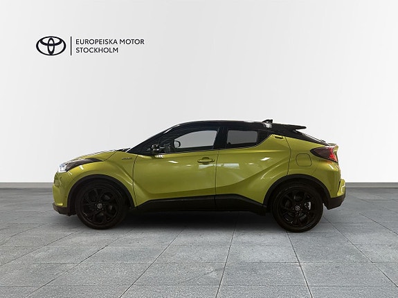 Toyota C-HR 3 of 20