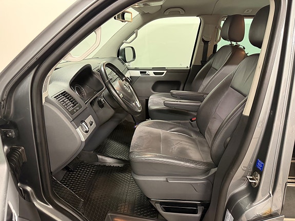 Volkswagen Multivan 9 of 11